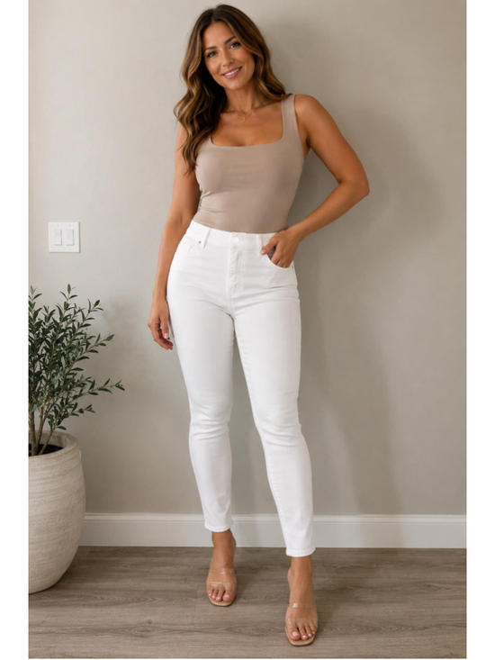 Spanx Pants - White Every Wear Spanx Jeans Women's Medium Skinny Pull-On Jeans